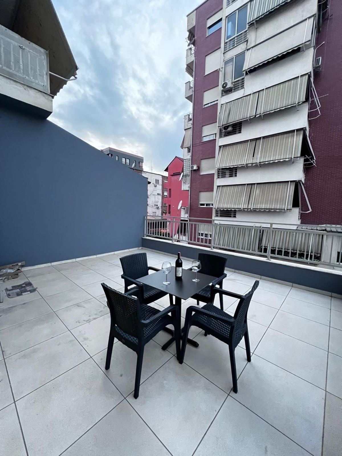New Baazar Terrace Apartment Tirana Esterno foto