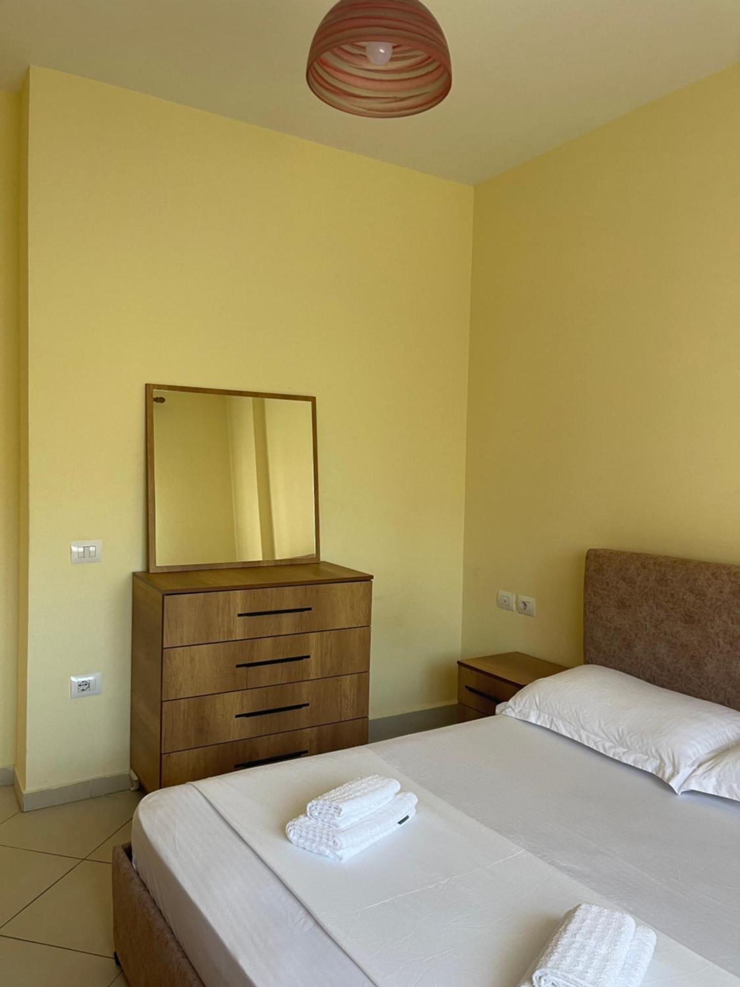 New Baazar Terrace Apartment Tirana Esterno foto