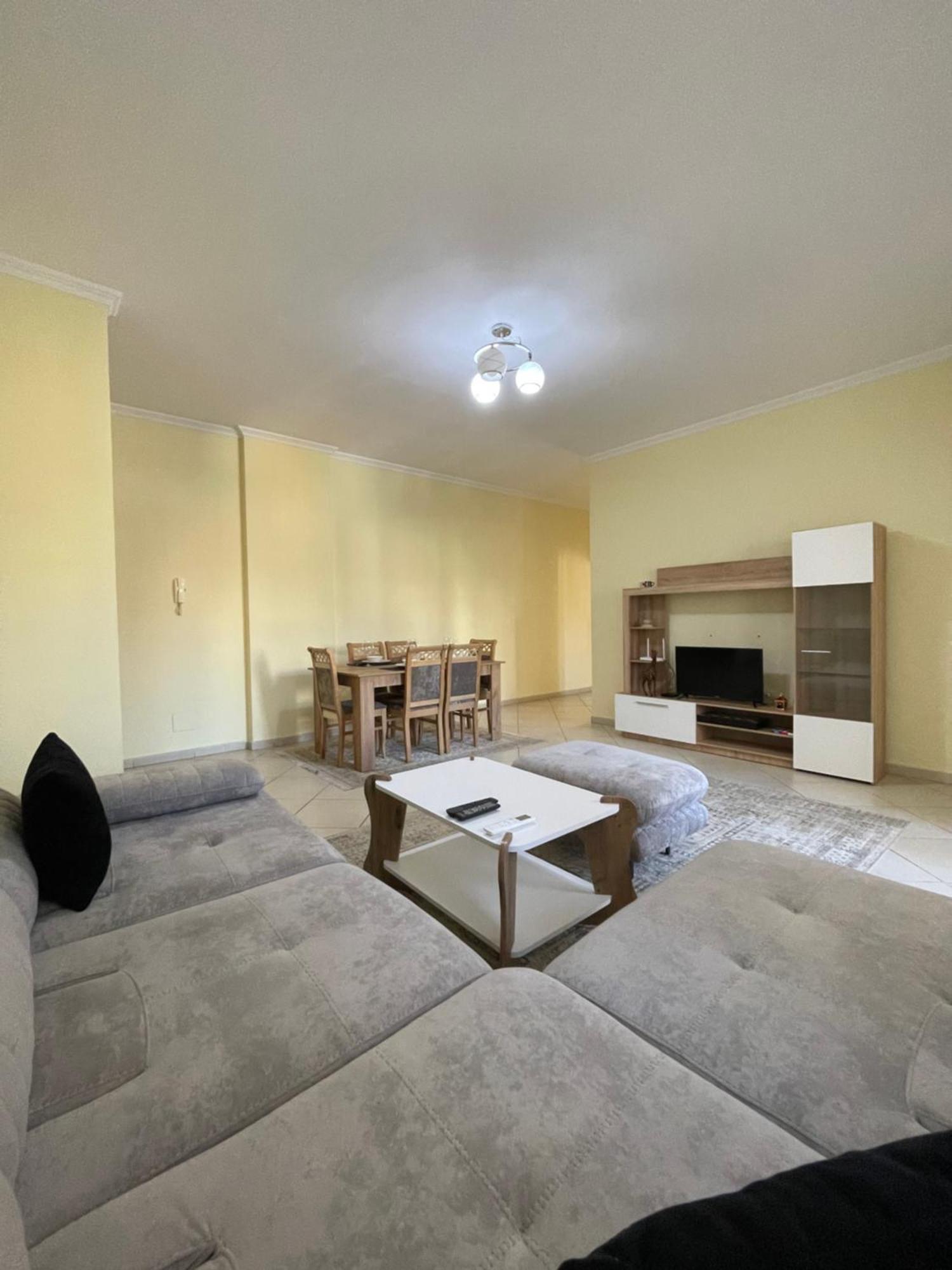 New Baazar Terrace Apartment Tirana Esterno foto