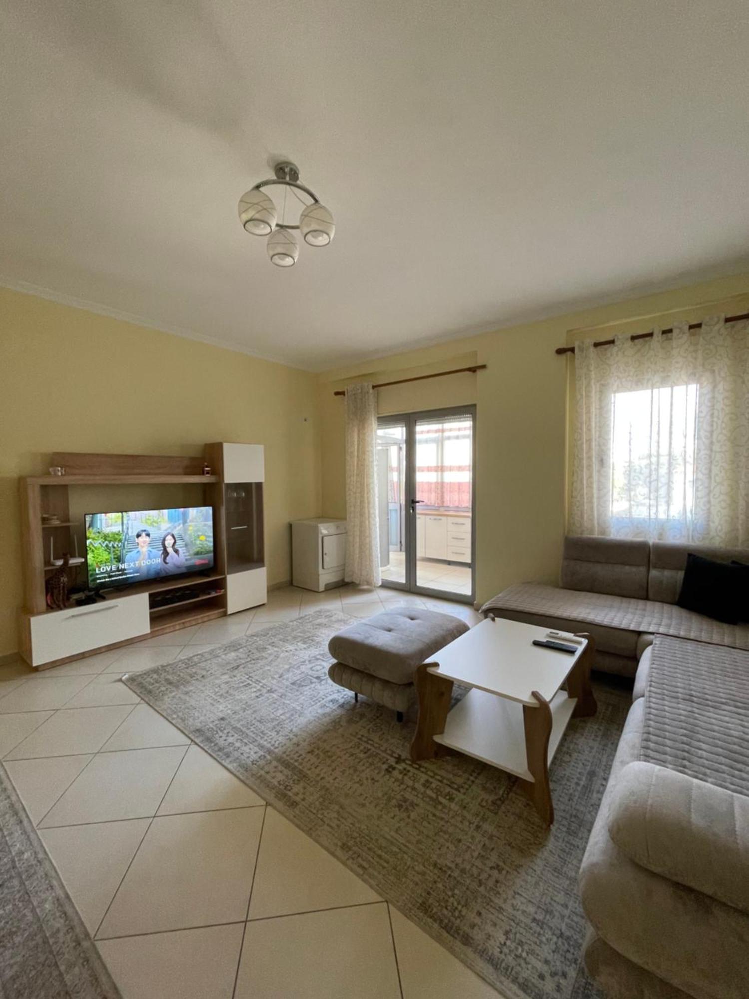 New Baazar Terrace Apartment Tirana Esterno foto
